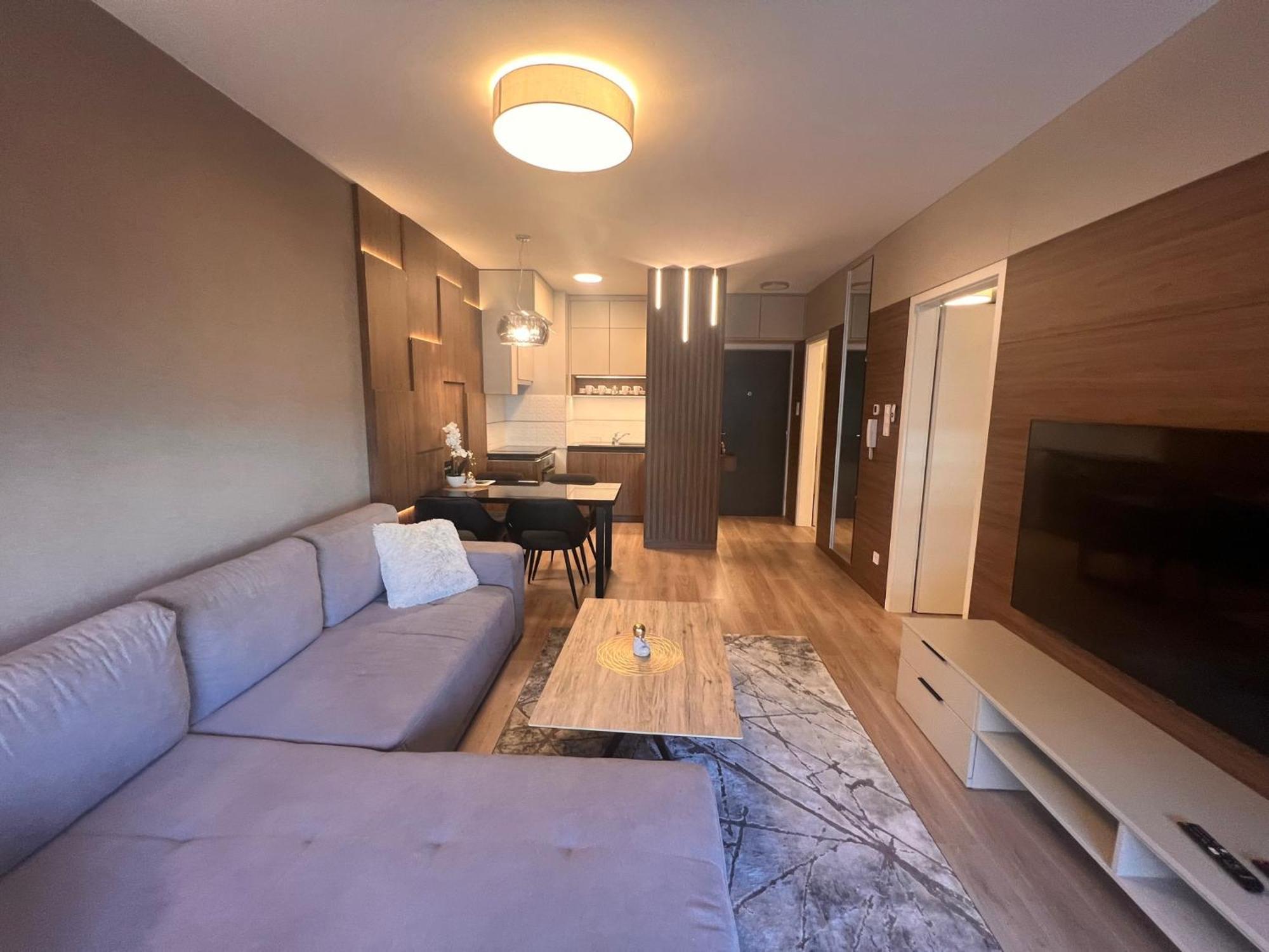 Karzo Property Lk 202 Apartment
