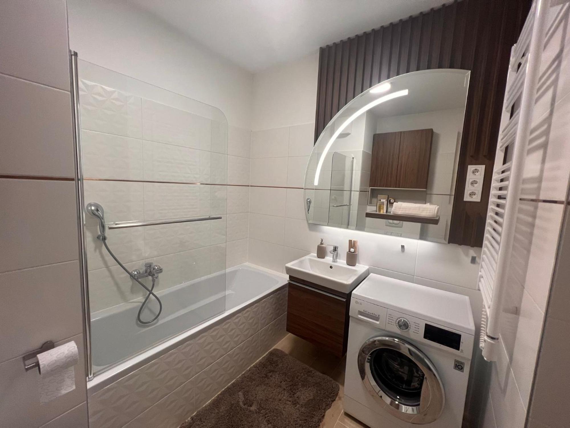 Apartment Karzo Property Lk 202